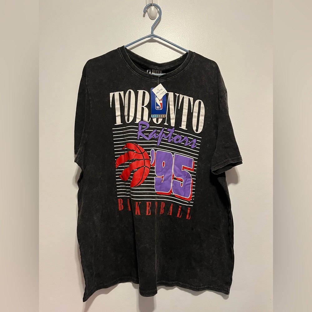 NWT Toronto Raptors NBA Men t-shirt size XXL 2X